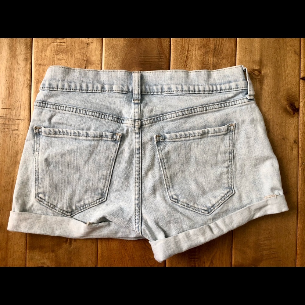 Size 2 Old Navy boyfriend shorts